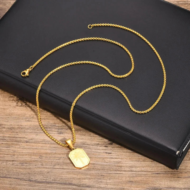 Collar con Colgante Rectangular de Palma oro