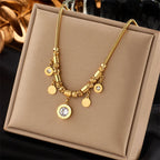 Collar con Colgantes de Circonio