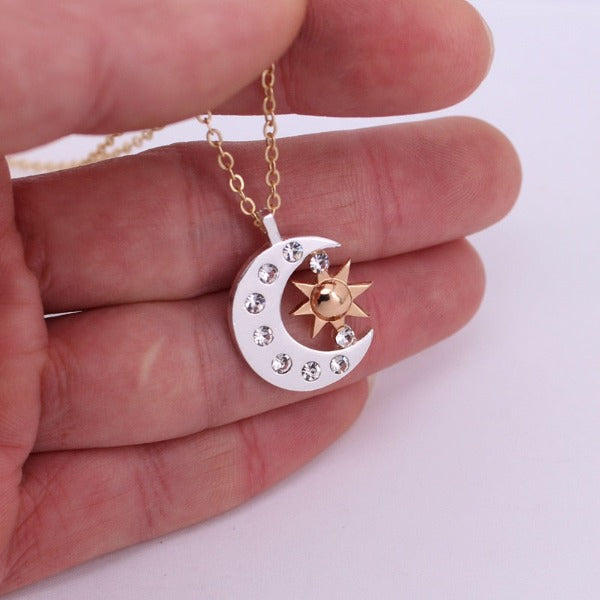Collar Colgante de Luna Creciente para Mujer