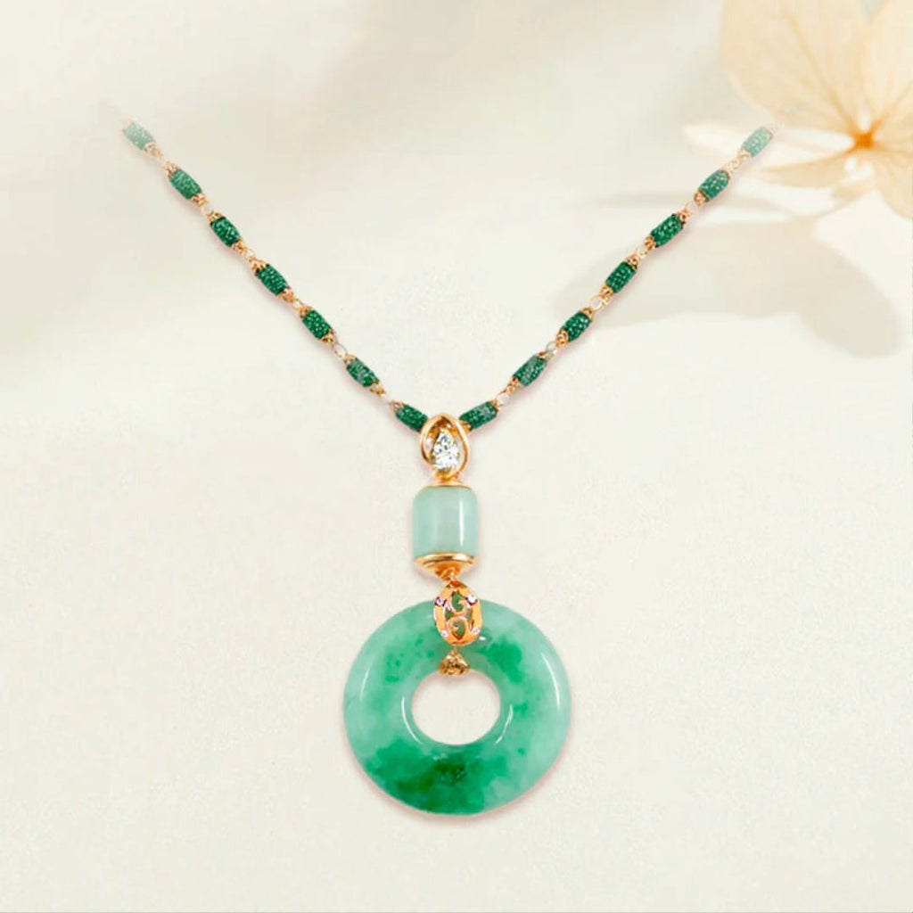 Collar de Paz y Bendición en Jade Hetian