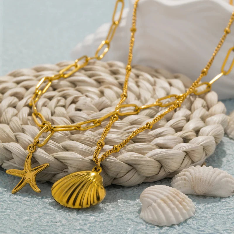 Collar de Doble Vuelta con Colgantes de Conchas, Vieira y Estrella de Mar