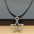 Collar de Cuero con Doble Estrella Colgante