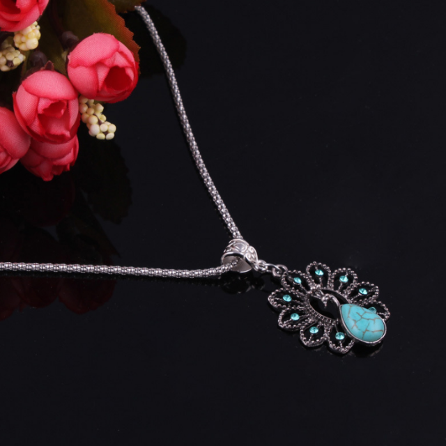 Collar Étnico de Plata y Turquesa