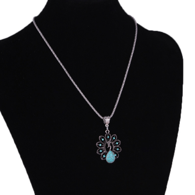 Collar Étnico de Plata y Turquesa