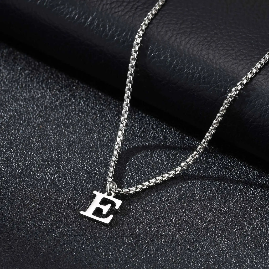 Collier homme avec pendentif initiale - lettre