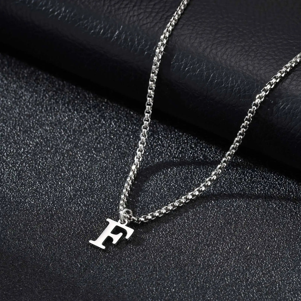 Collier homme avec pendentif initiale - lettre
