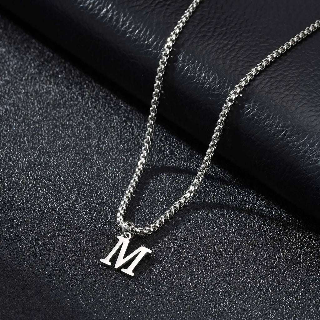Collier homme avec pendentif initiale - lettre