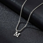 Collier homme avec pendentif initiale - lettre