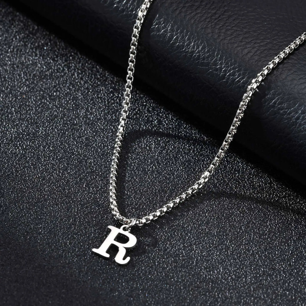 Collier homme avec pendentif initiale - lettre