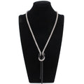Collier long avec pendentif noeud