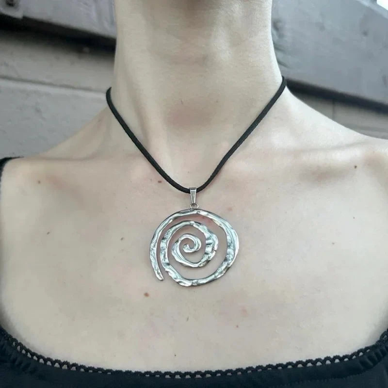 Collar y Medallón Espiral