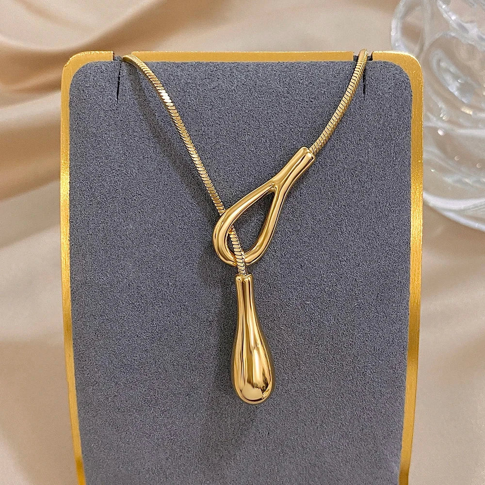 Collar Original con Colgante Gota de Agua oro