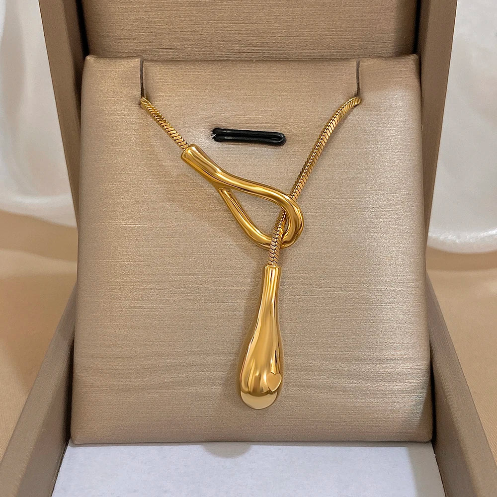 Collar Original con Colgante Gota de Agua oro