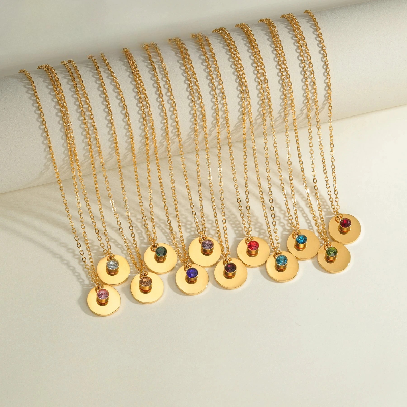 Collar con colgante con piedra de nacimiento