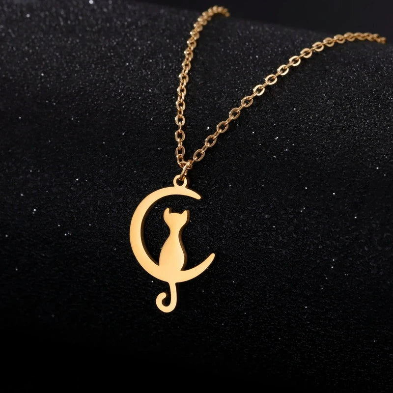 Collar Colgante Gato Creciente de luna oro
