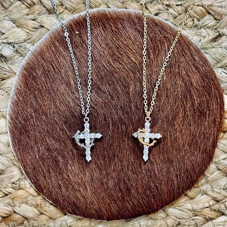 Collar Colgante Cruz y Corona plata