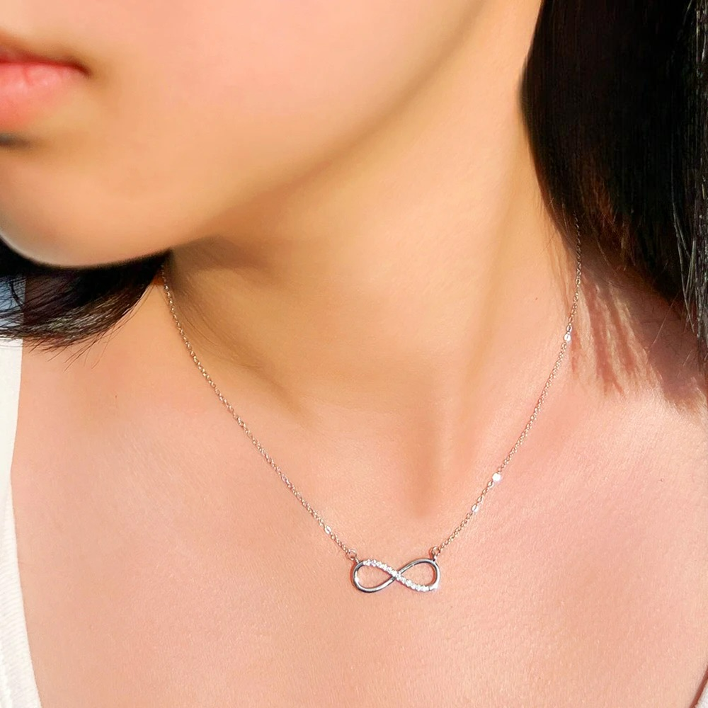 Collar con Colgante de Encanto con Circonita Infinito