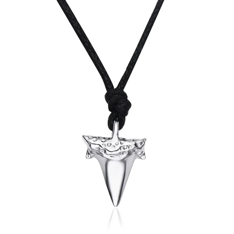 Collar Colgante Diente de Tiburón para Hombre plata