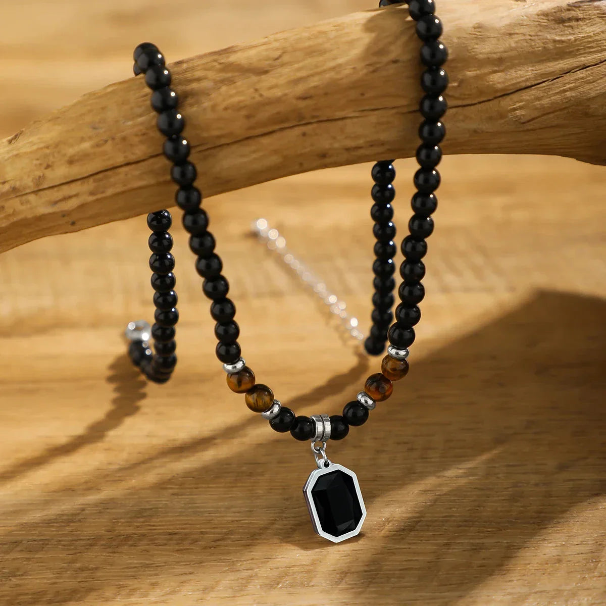 Collar con Colgante de Perlas Negras para Hombre