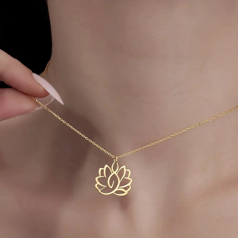 Collar Colgante Mujer Flor de Loto oro