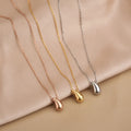 Collar fino con colgante de gota de agua en oro