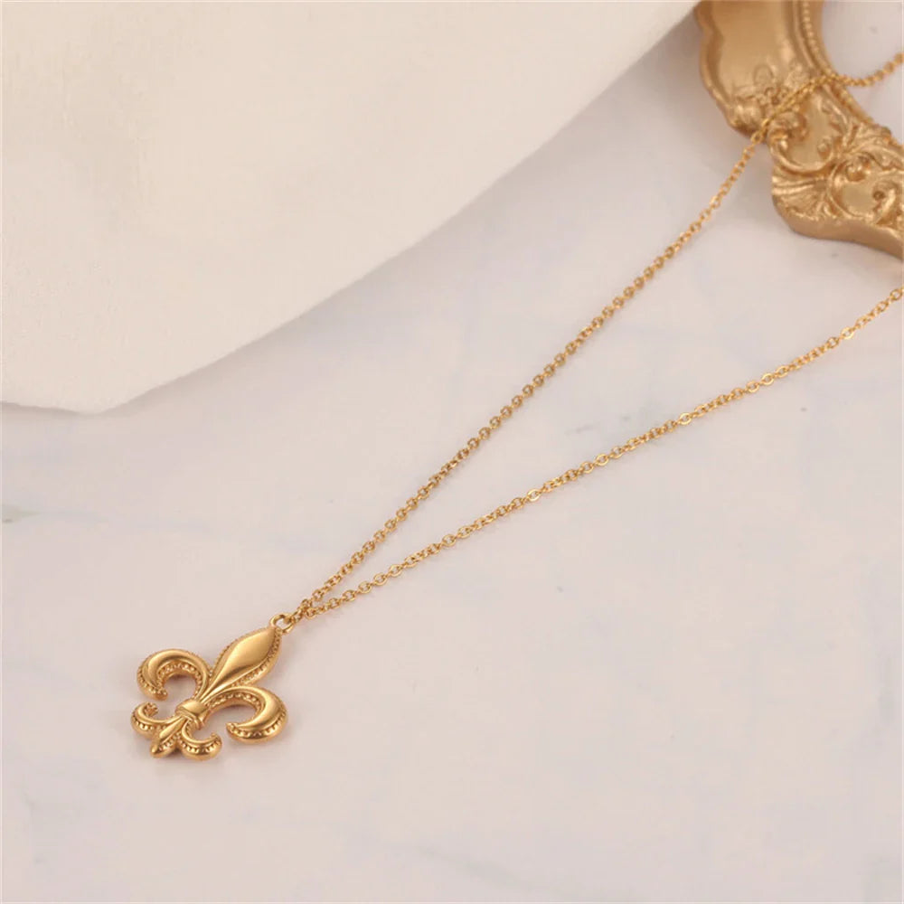 Collar y Colgante Flor de Lis Oro Hombre Mujer