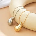 Collar Colgante Gota de Agua Asimétrica oro