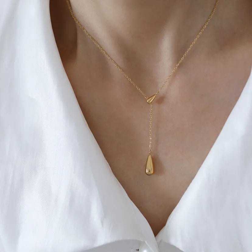 Collar Colgante Gota de Agua Fina oro