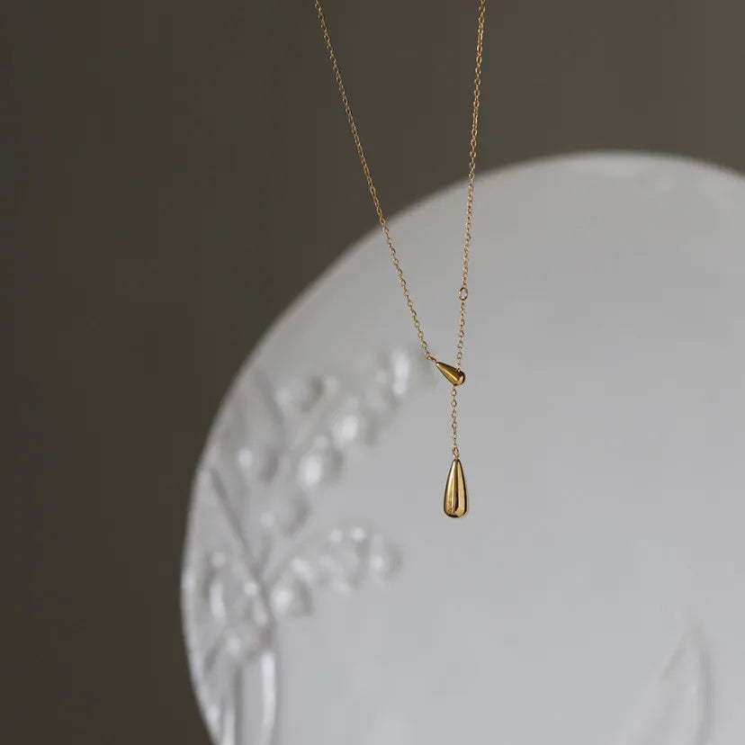 Collar Colgante Gota de Agua Fina oro