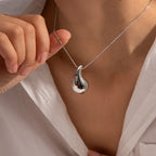 Collar con Colgante de Gran Gota de Agua en plata