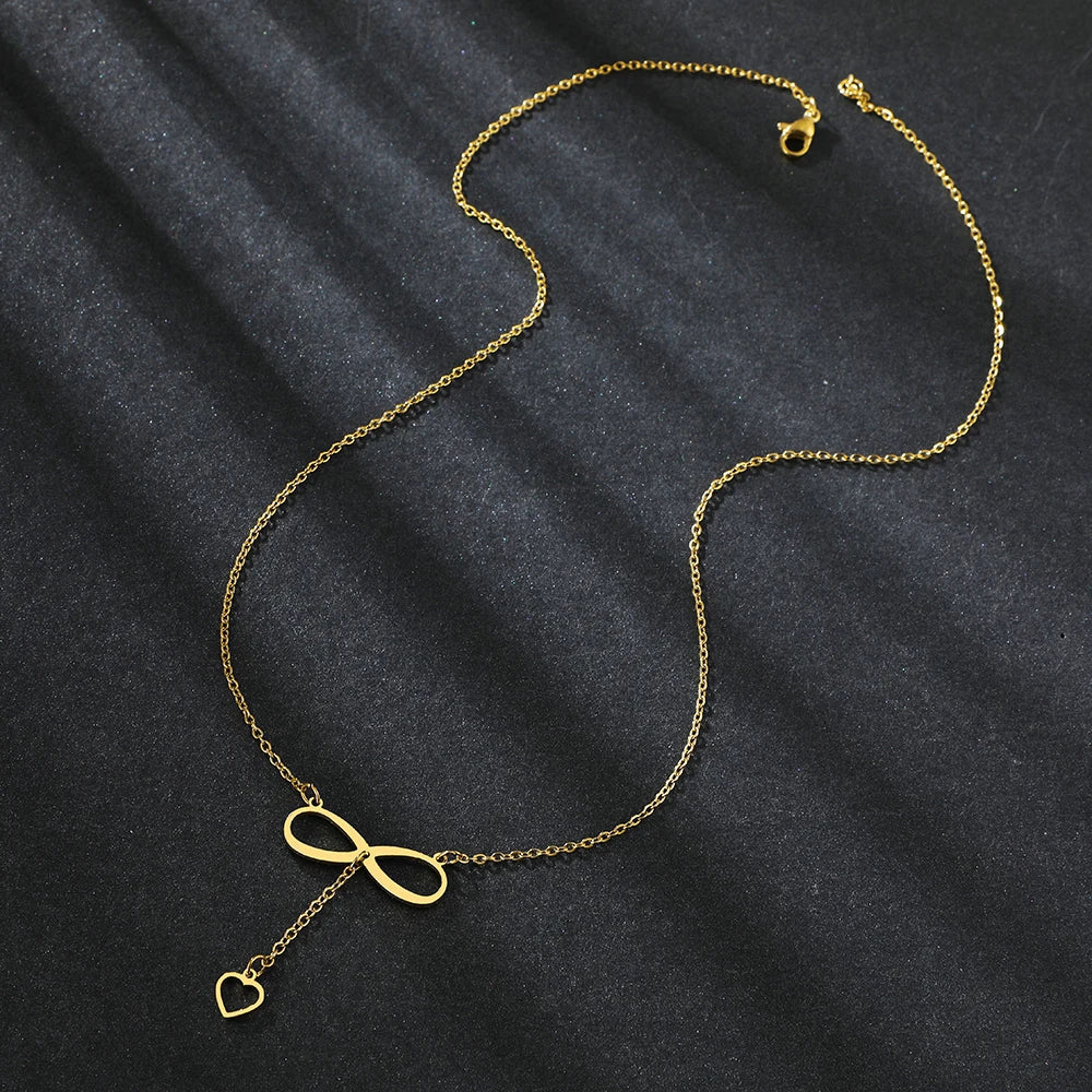 Collar Colgante Infinito y Corazón oro