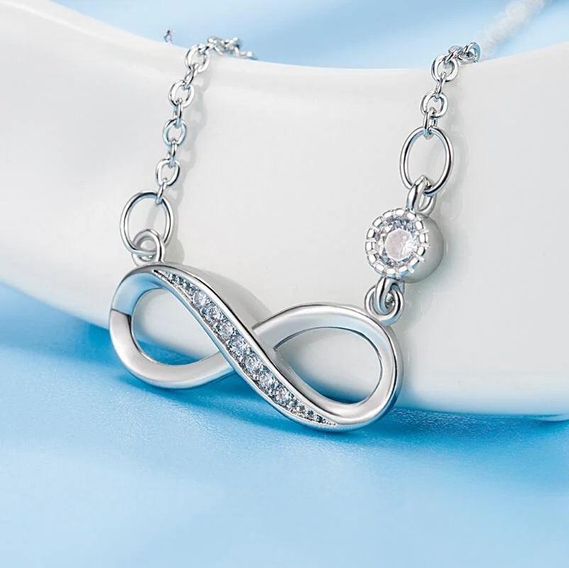 Collar con colgante infinito de circonita para mujer en plata