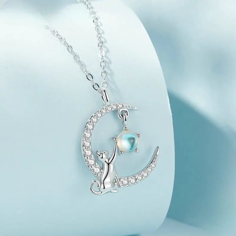 Collar Colgante Luna en Circonio y Gato