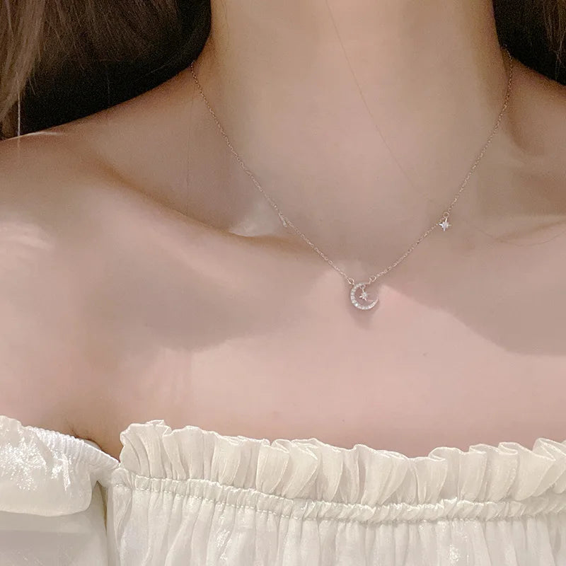 Collar Colgante Luna y Estrella en Circonio para Mujer
