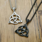 Collar Colgante Nudo de la Trinidad - Triquetra