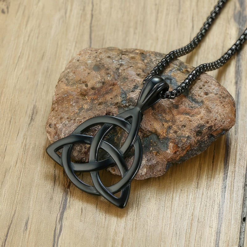 Collar Colgante Nudo de la Trinidad - Triquetra
