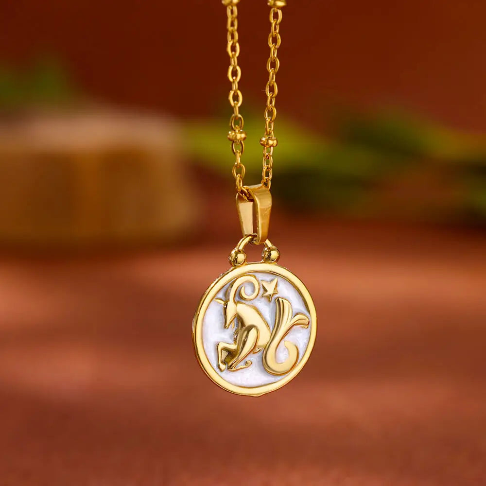 Collar Colgante Oro y Blanco Signo del Zodiaco 12 Constelaciones capricornio