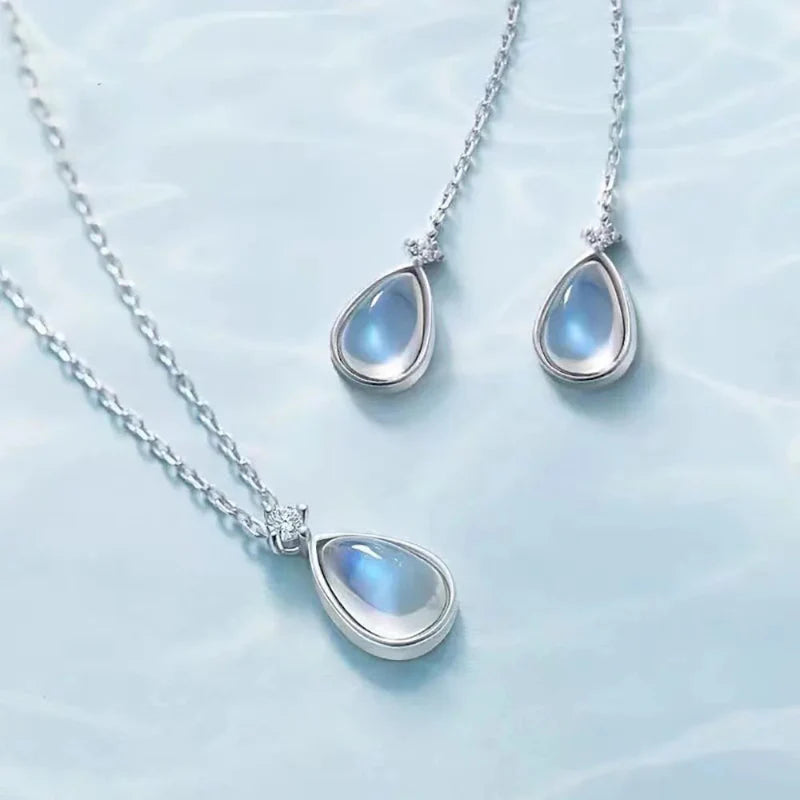 Collar Colgante Oval Fertilidad de la Mujer Piedra de Luna