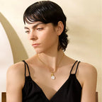 Collar Colgante Pluma con Circonita