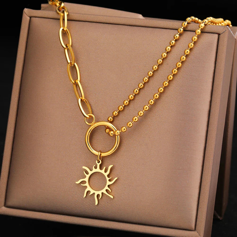 Collar Colgante Sol Asimétrico oro