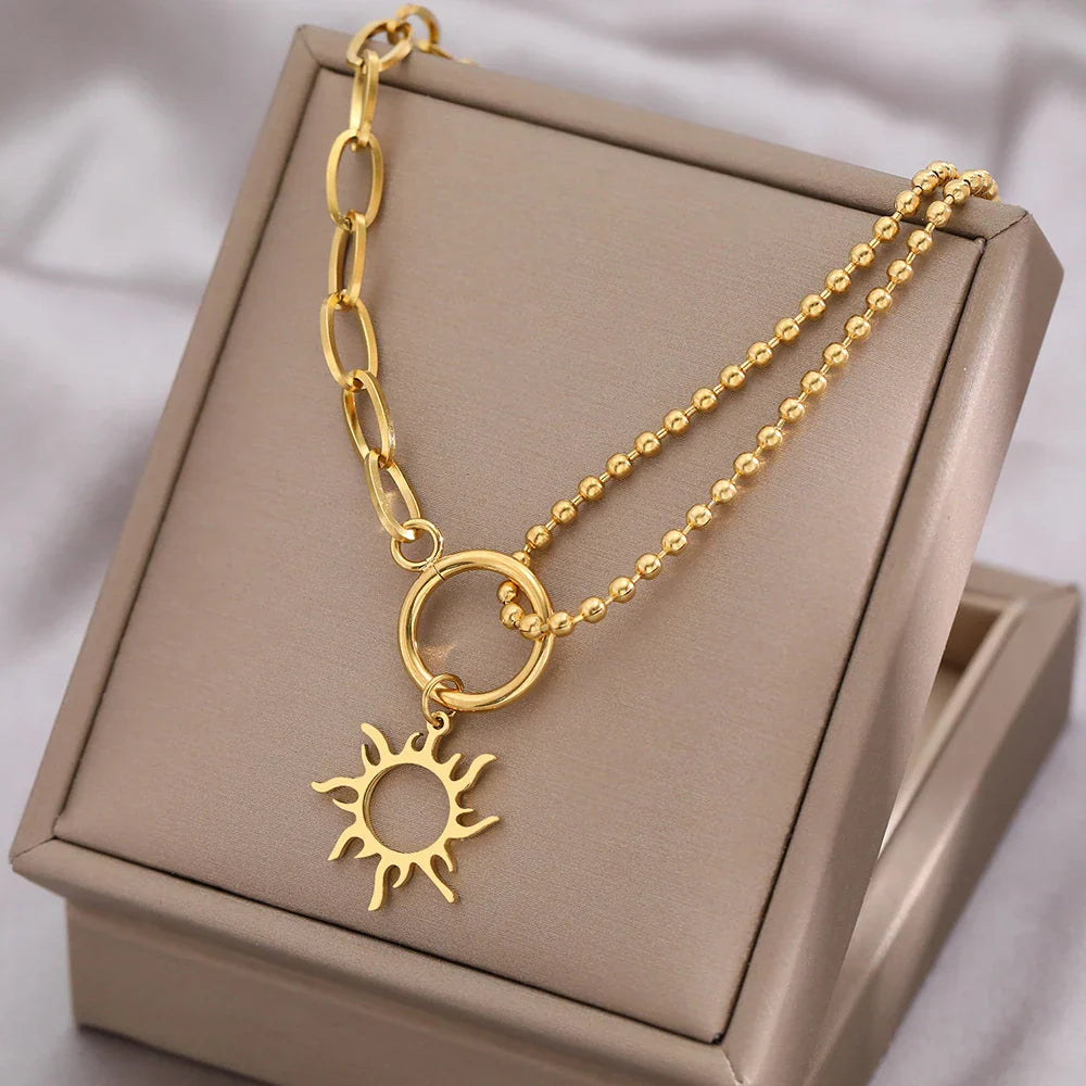 Collar Colgante Sol Asimétrico oro