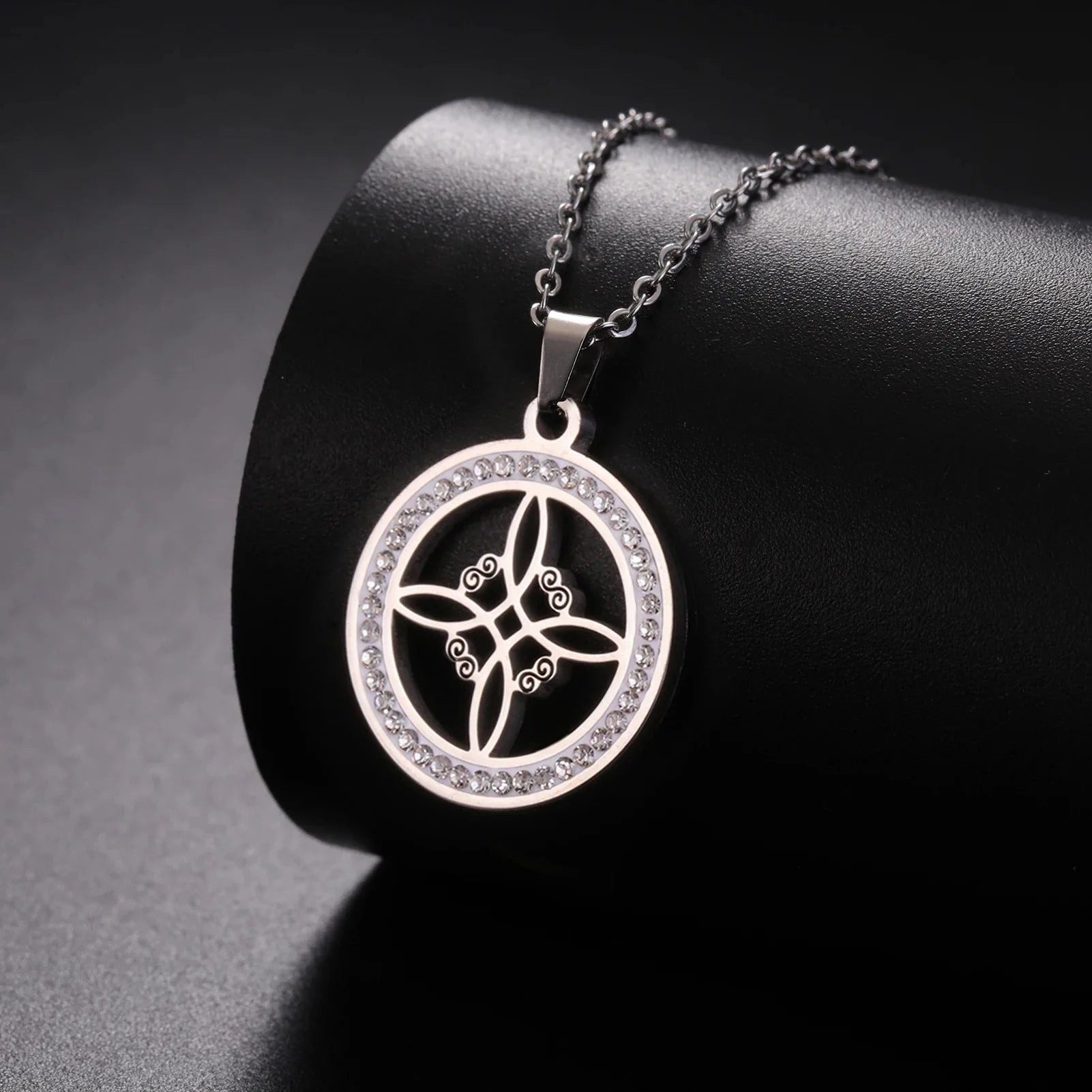 Collar Colgante Wiccano Nudo de Bruja Amuleto de Protección plata