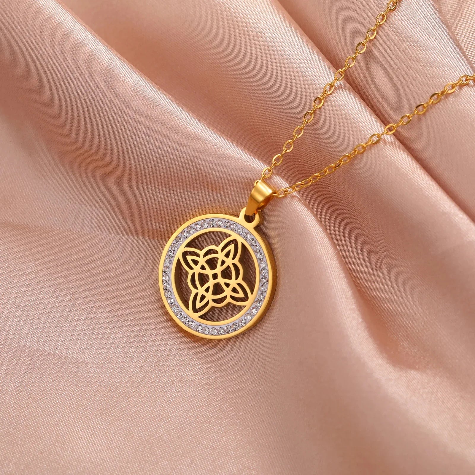 Collar Colgante Wiccano Nudo de Bruja Amuleto de Protección Mujer oro