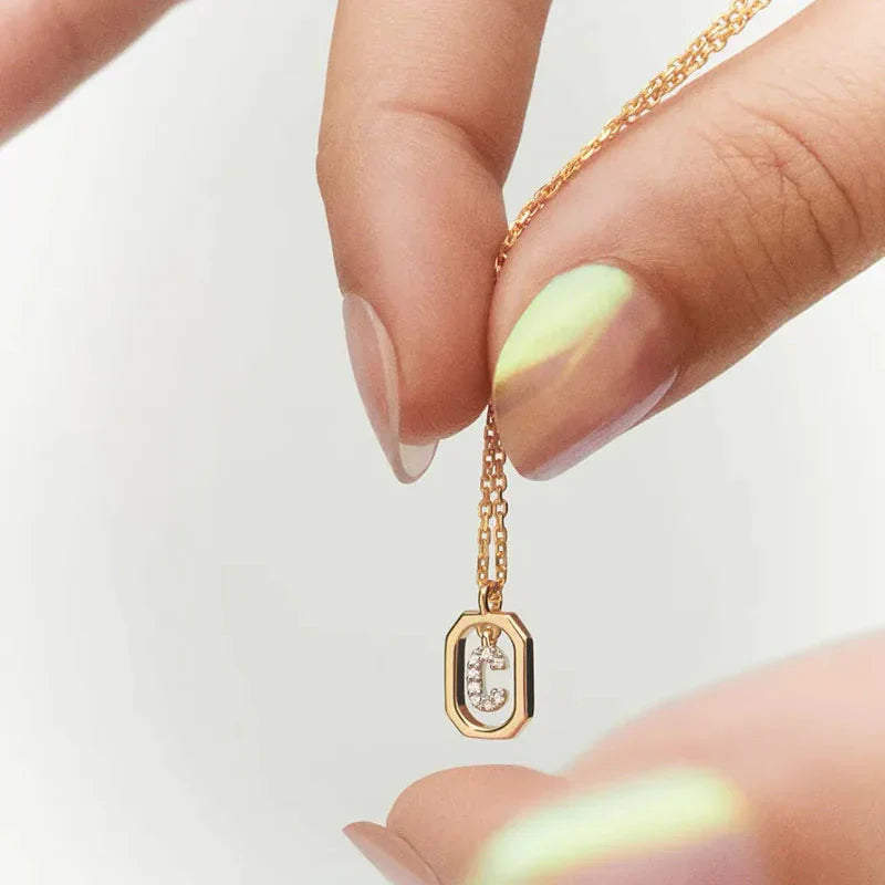 Collier pour femme avec pendentif hexagonal initiale - lettre