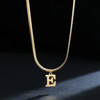 Collier pour femme avec pendentif initiale - lettre