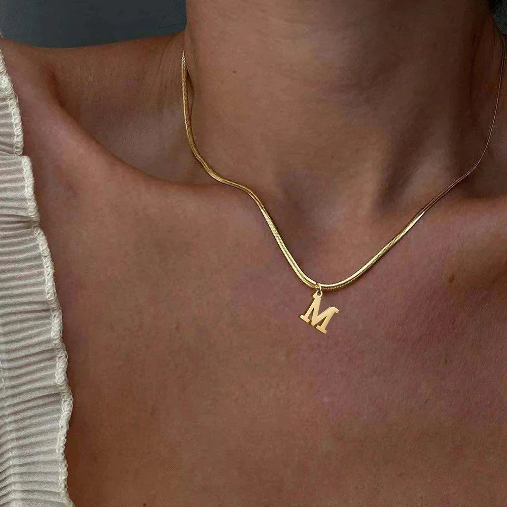 Collier pour femme avec pendentif initiale - lettre