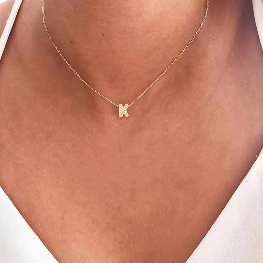 Collier pour femme avec pendentif minimaliste initiale - lettre
