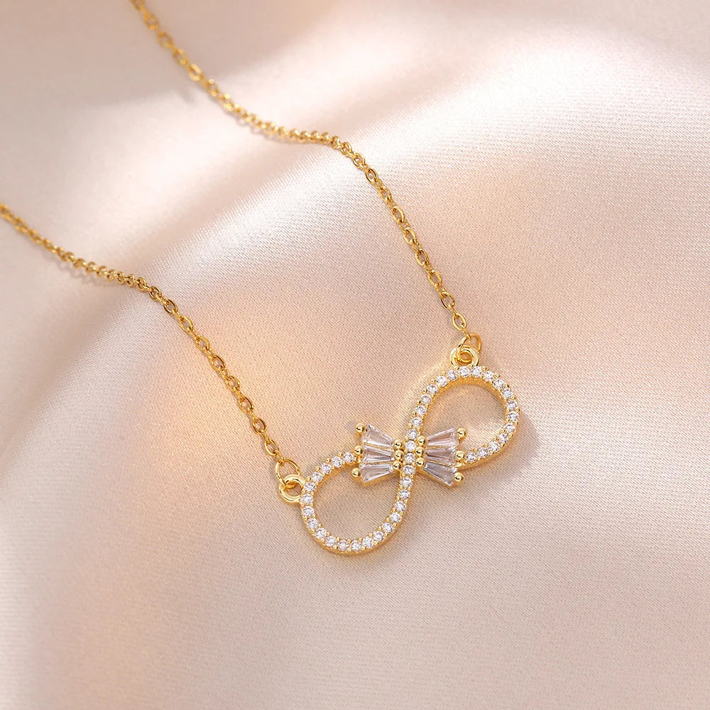 Collar para Mujer Colgante Infinito en Circonio