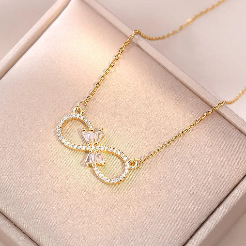Collar para Mujer Colgante Infinito en Circonio