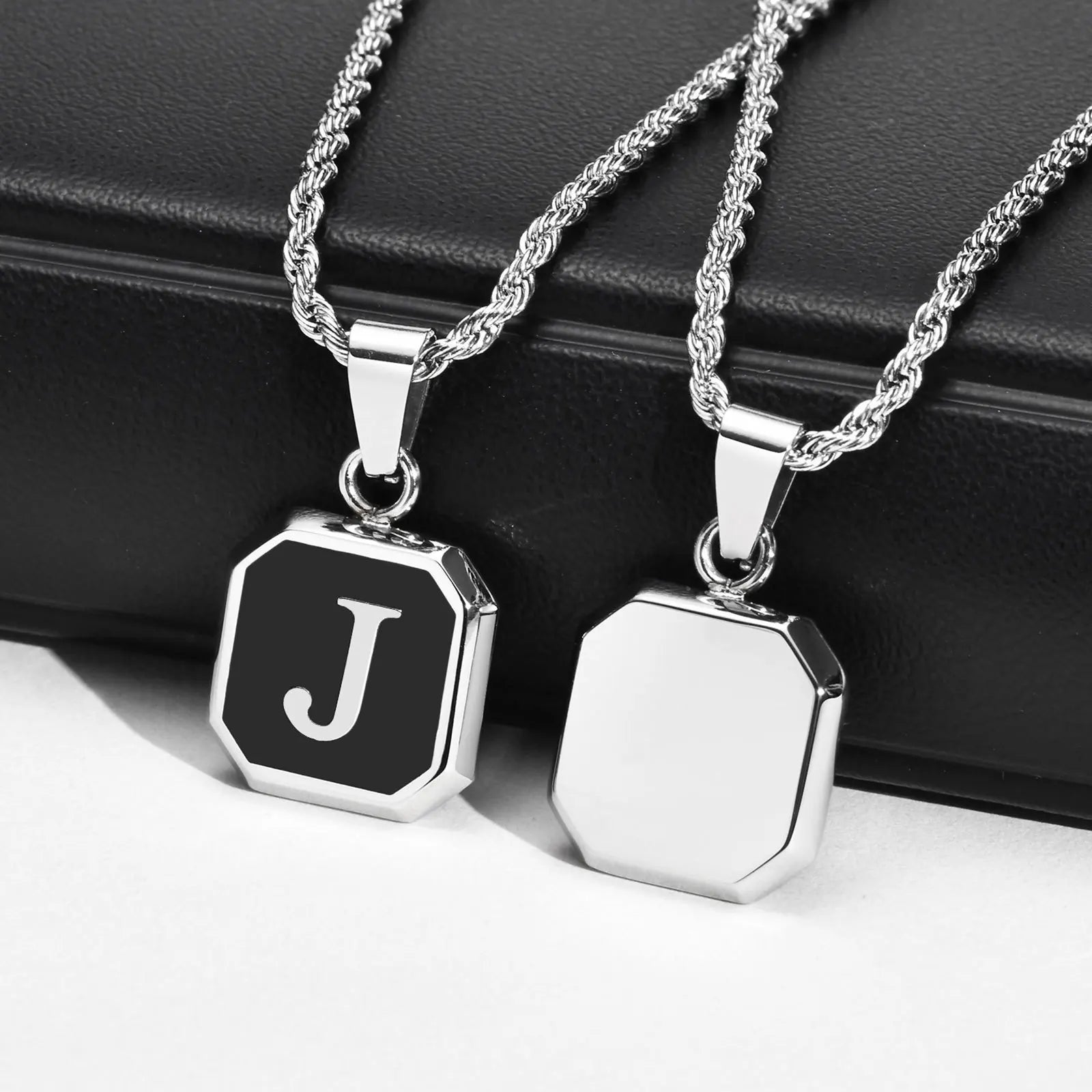 Collier pour homme avec pendentif hexagonale initiale - lettre